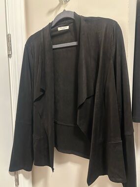 Max Studio Black Open-Front Draped Jacket